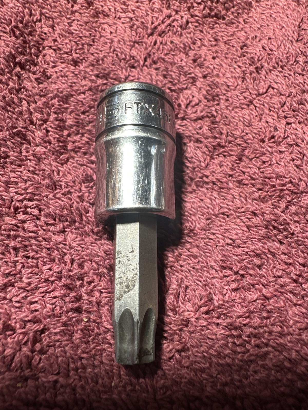 Snap-on Tools USA 3/8″ Drive T45 Standard Torx Bit Chrome Socket FTX45E