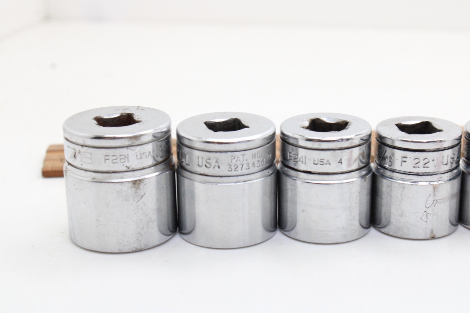 Snap-on F081 – F281 1/4-7/8″ 3/8″ Drive 12 Point 12 Piece SAE Chrome Set USA