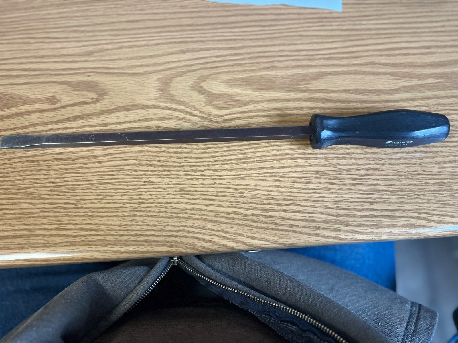 SNAP ON – MSD12 – BLACK HANDLE 16.5″ STRAIGHT PRY BAR – LOC#200