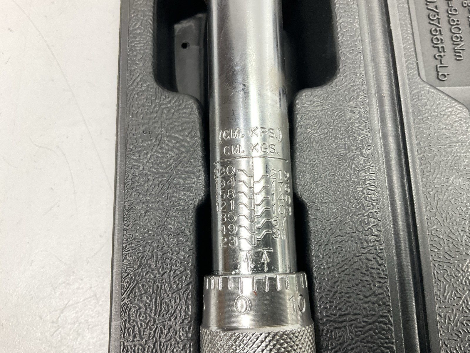 USED #10 – OEM Tools 27173 3/8″ Drive Click Style Torque Wrench 20-200 Inch/Lbs.