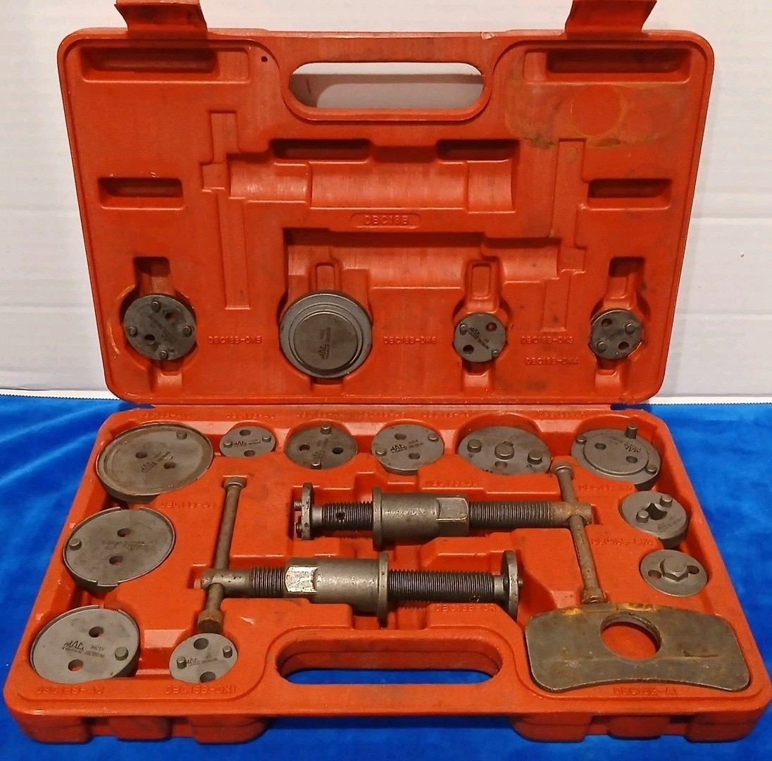 Mac Tools DBC18C 18-Piece Disc Brake Caliper Turn-In Kit
