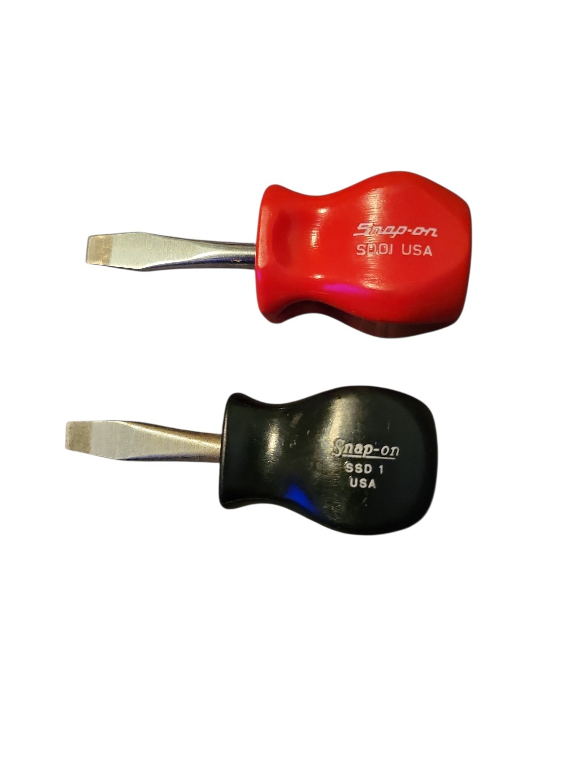 Snap-on Tools Flat Tip Red and Black Handle Stubby Screwdriver SDD1,SSD1 USA