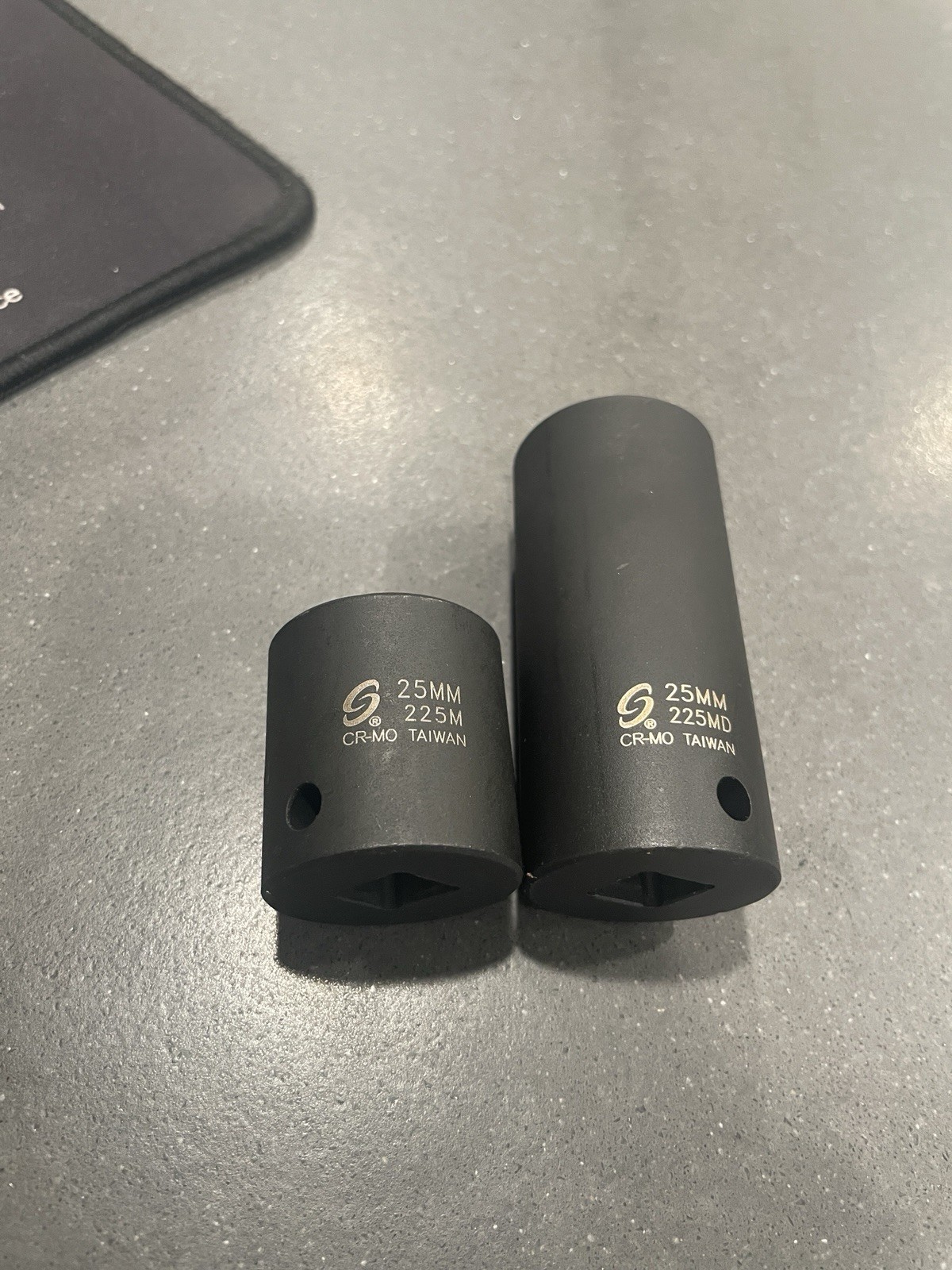 Sunex 225M Shallow & 225MD Deep 25MM Impact Socket Pair, 6-Point, 1/2″ Drive New