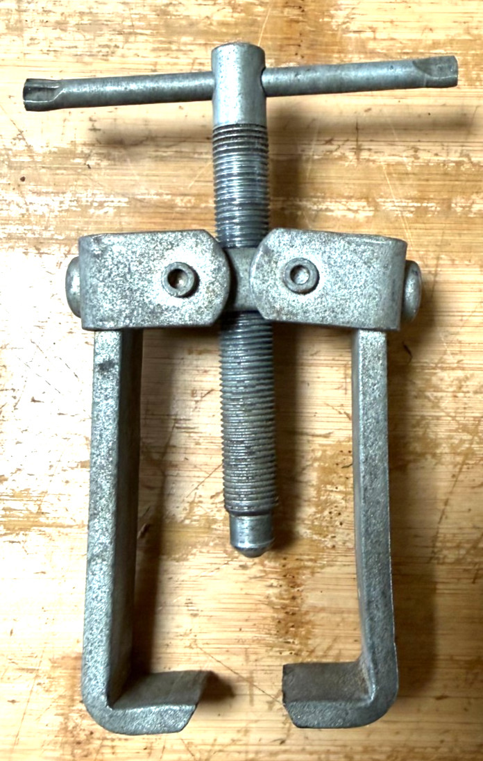 Globemaster Gear Pulley And Wheel Puller No. 61860