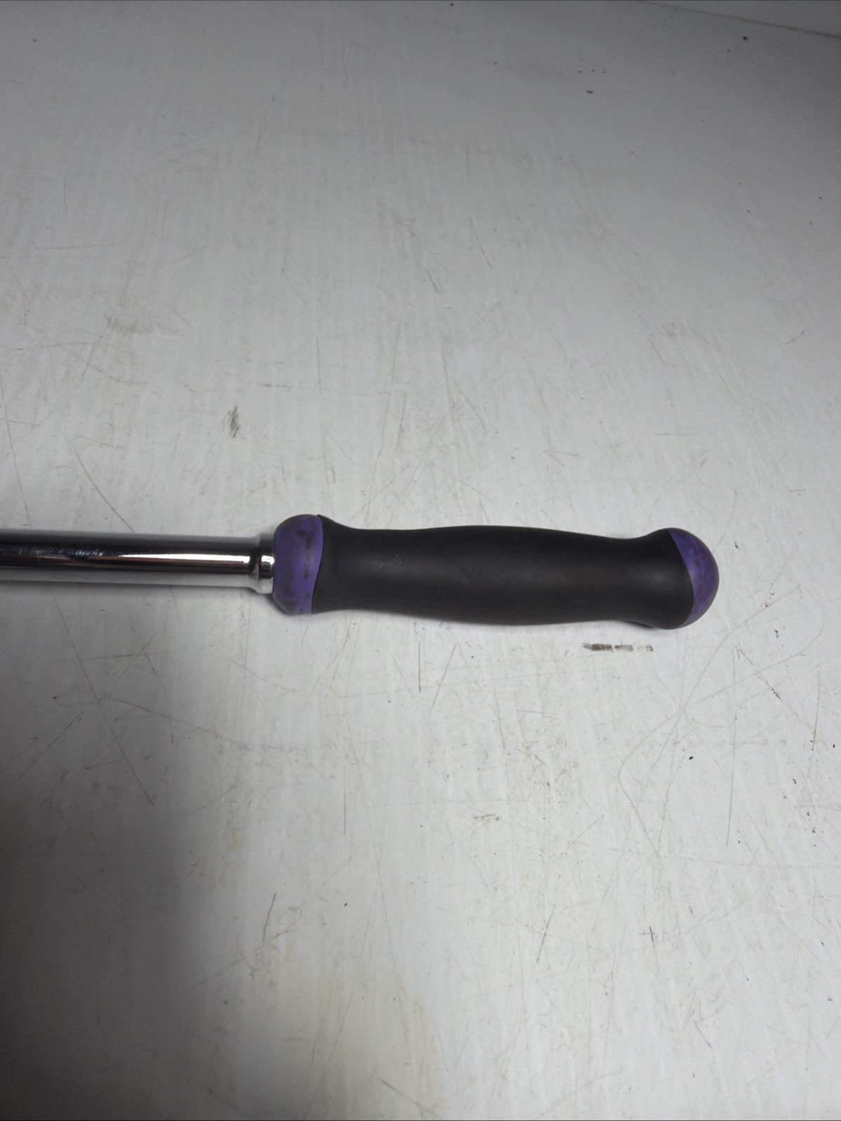 Matco Tools 1/4″ Dr 13.5″ Long Purple Grip Fine Tooth Locking Ratchet AFR128LFX