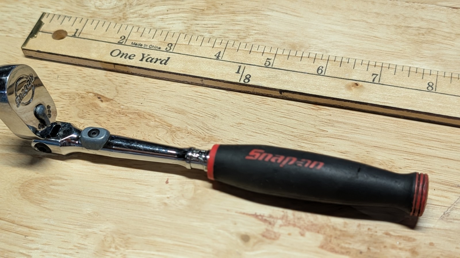 Snap On THLX72 1/4″ Drive Dual 80® Tech Soft Grip Locking Flex-Head Ratchet RED