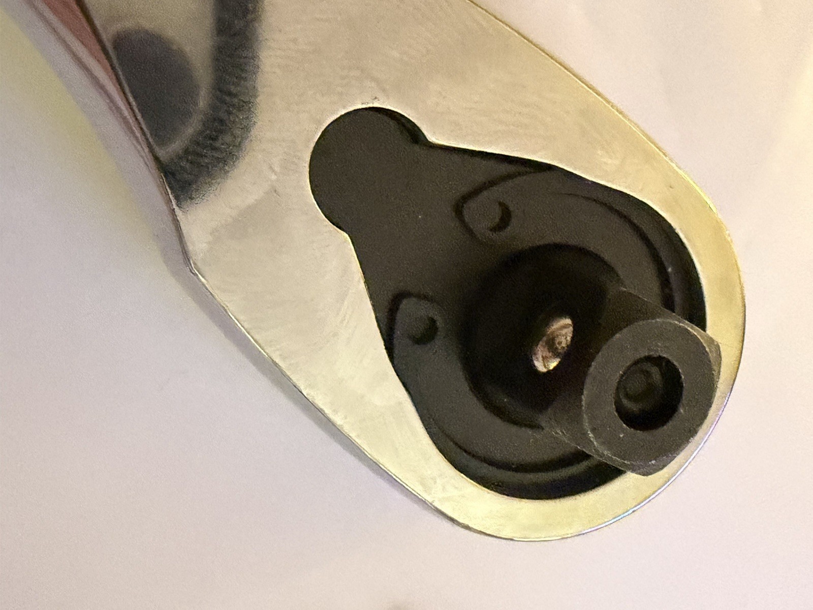 Husky 3/8 In. Full Polish 72 Tooth Ratchet 8-inch