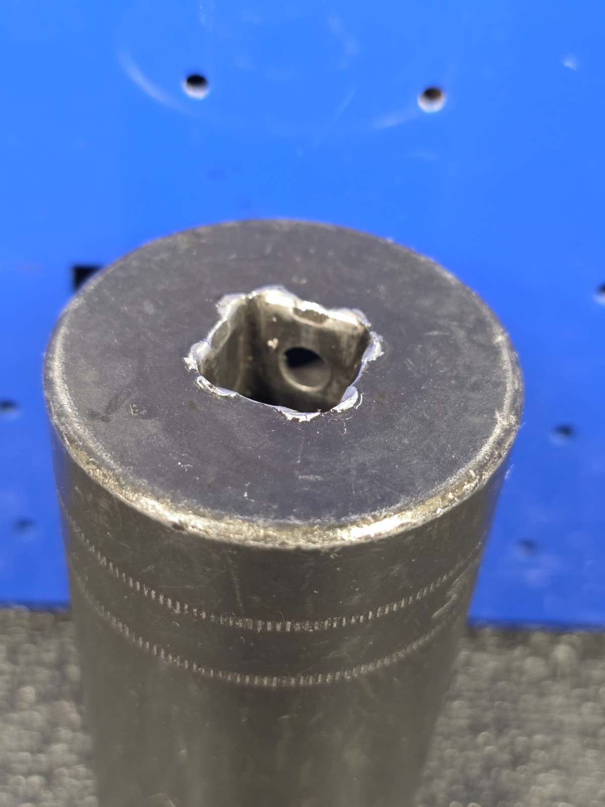 Snap-on Tools SIMM320 32mm 1/2″ Drive Metric DEEP 6-Point Impact Socket USA