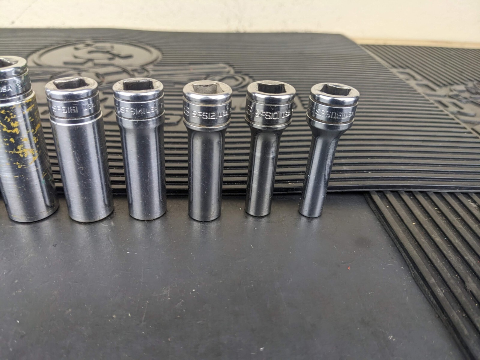 #bb702 Snap-On Tools Socket Set 211SFSY 3/8″ drive 6 Point Deep 1/4″ to 7/8″