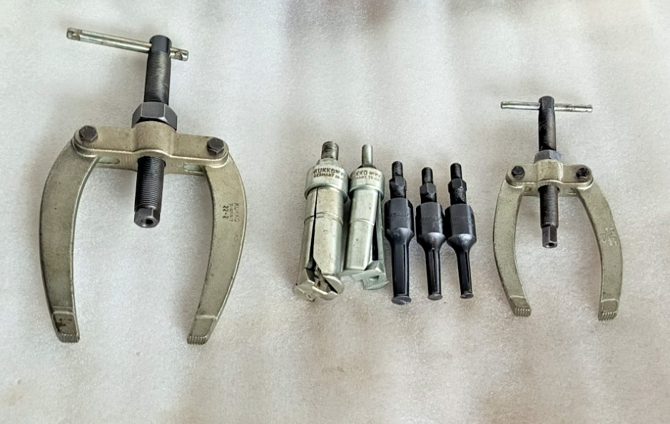 KUKKO 22-1,22-2 BALL BEARING PULLER AND 21-1,21-2,21-3,21-5 & 21-6 EXTRACTOR SET
