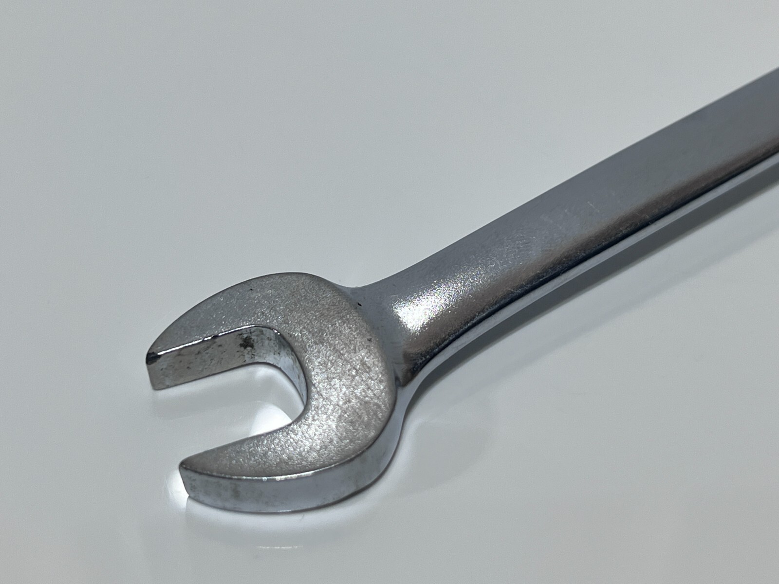 Blue-Point Tools USA BO20B 5/8” SAE Chrome Satin Combination Wrench – 12 Point