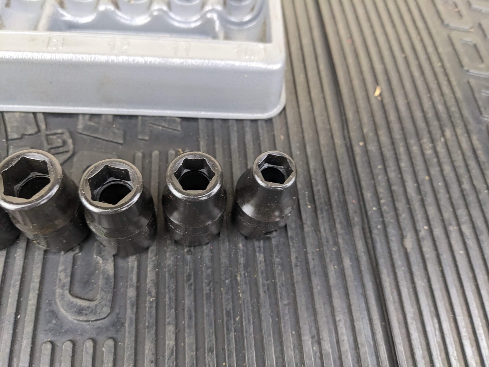 #bb249 Snap On 1/2″ drive 10 t0 19 mm 6-point Shallow Impact Socket Set 310IMMYA
