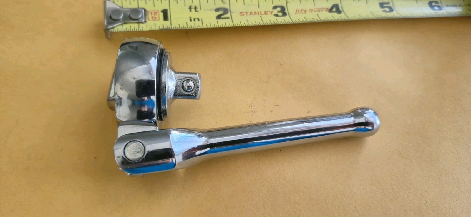 Stubby Flex-Head 3/8″ Drive Ratchet. UNUSED? Unmarked. 5″ Long