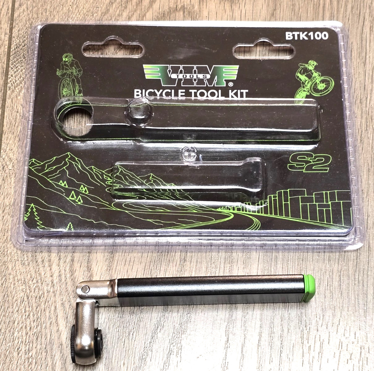 VIM Tools BTK100, 1/4″ Hex Reversible Micro Bit Ratchet Bicycle Tool Kit