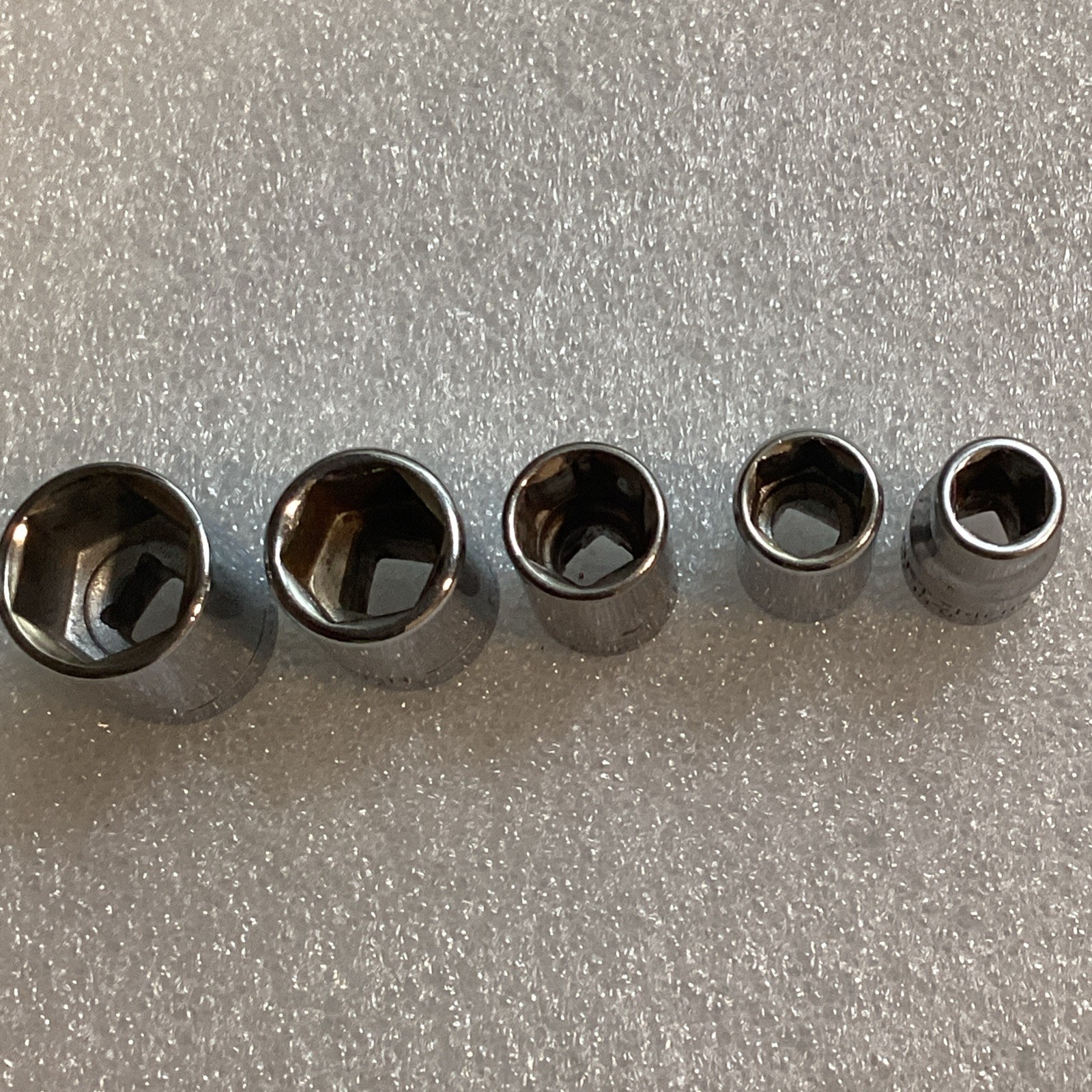 Craftsman 5 Pc. 1/4 Dr. ,- 1/2, 7/6, 11/16 , 5/16 , 1/4, 6pt. Sockets , USA
