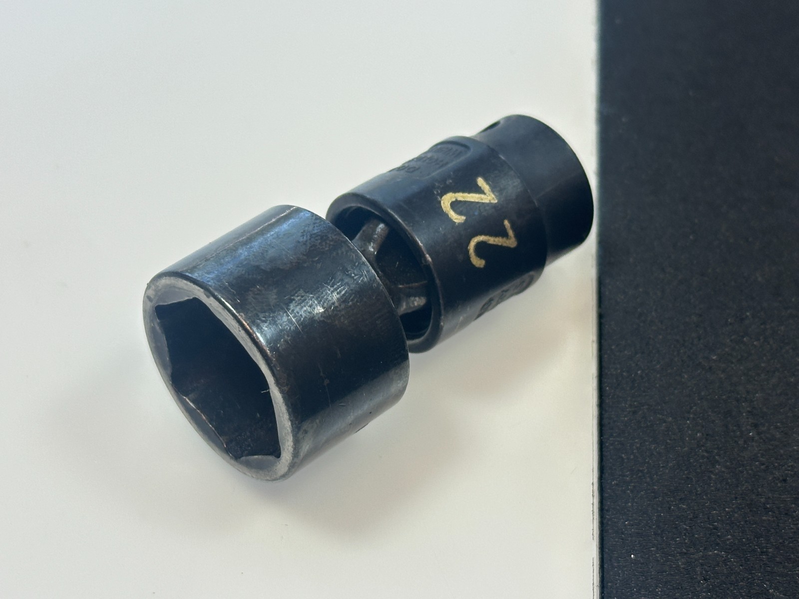 🇺🇸 Matco Tools BUP22M6B 3/8″ Drive 22mm Metric 6-Point Universal Impact Socket