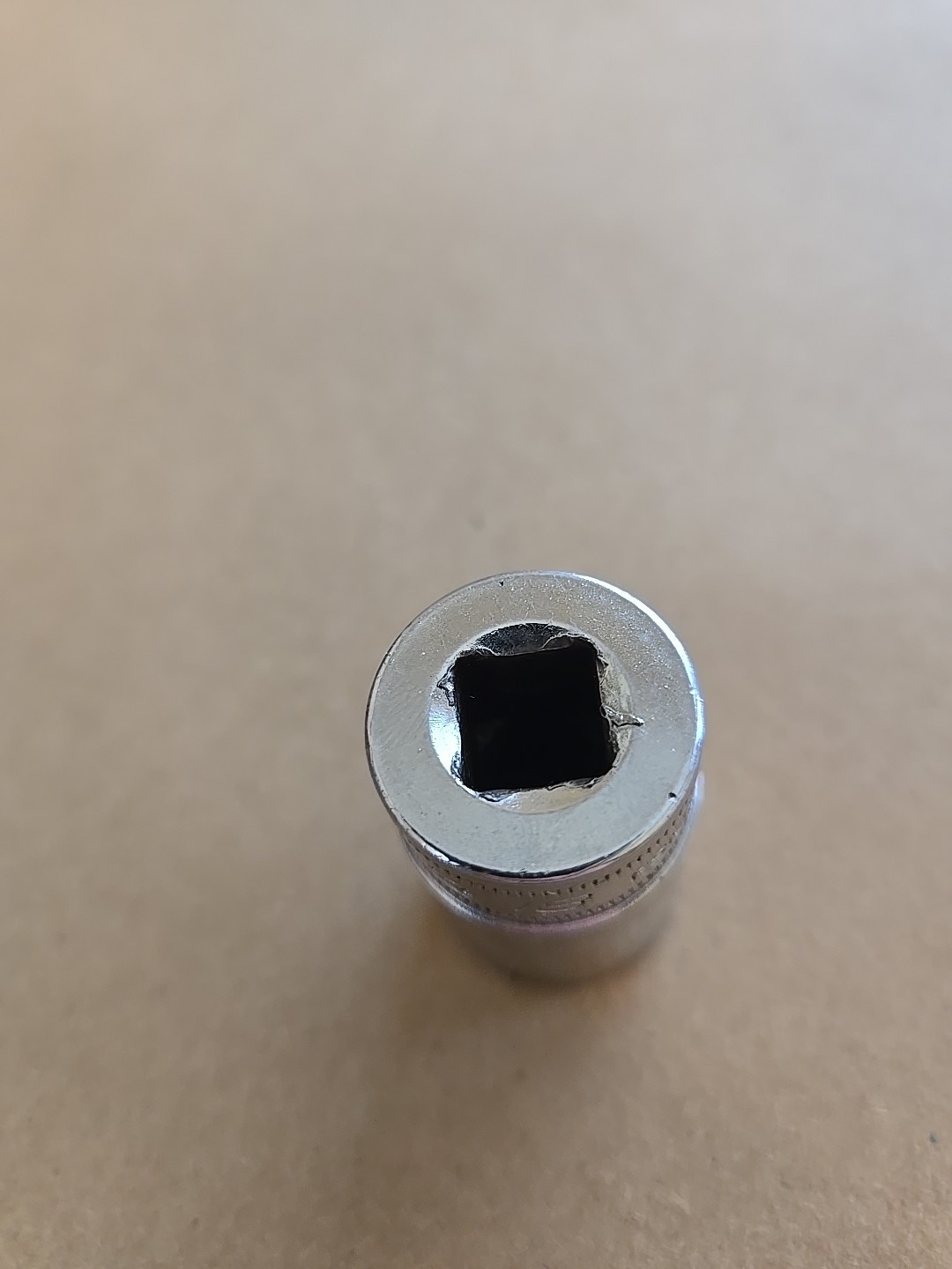 Snap On 3/8″ Drive 18MM 6PT Metric Semi Deep Chrome Socket USA FSMS18