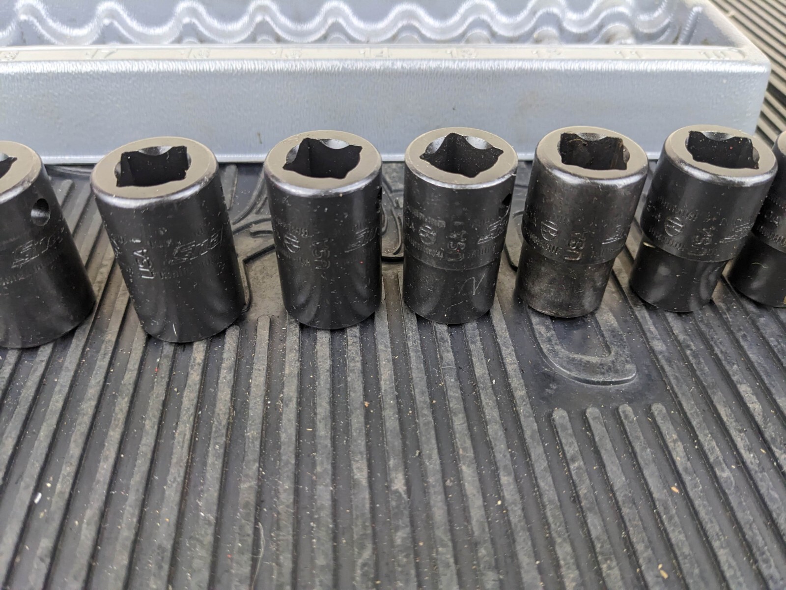 #bb249 Snap On 1/2″ drive 10 t0 19 mm 6-point Shallow Impact Socket Set 310IMMYA