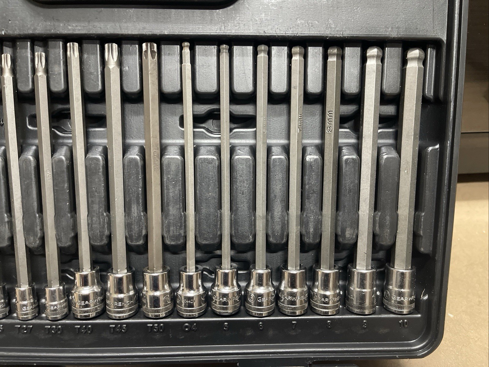 GEARWRENCH 80742 Master SAE/Metric Hex And Torx Bit Socket Set – 84 Pc.