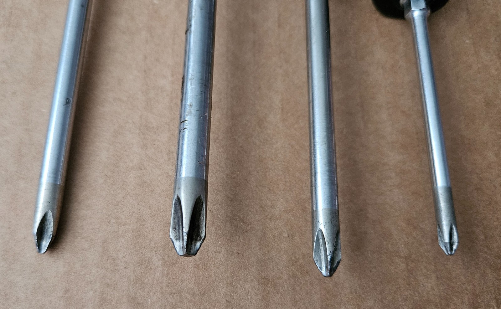 Snap-on Screwdrivers Flat Phillips Tip Chisel Stubby SSD-18 SSD-4120 SDDP102