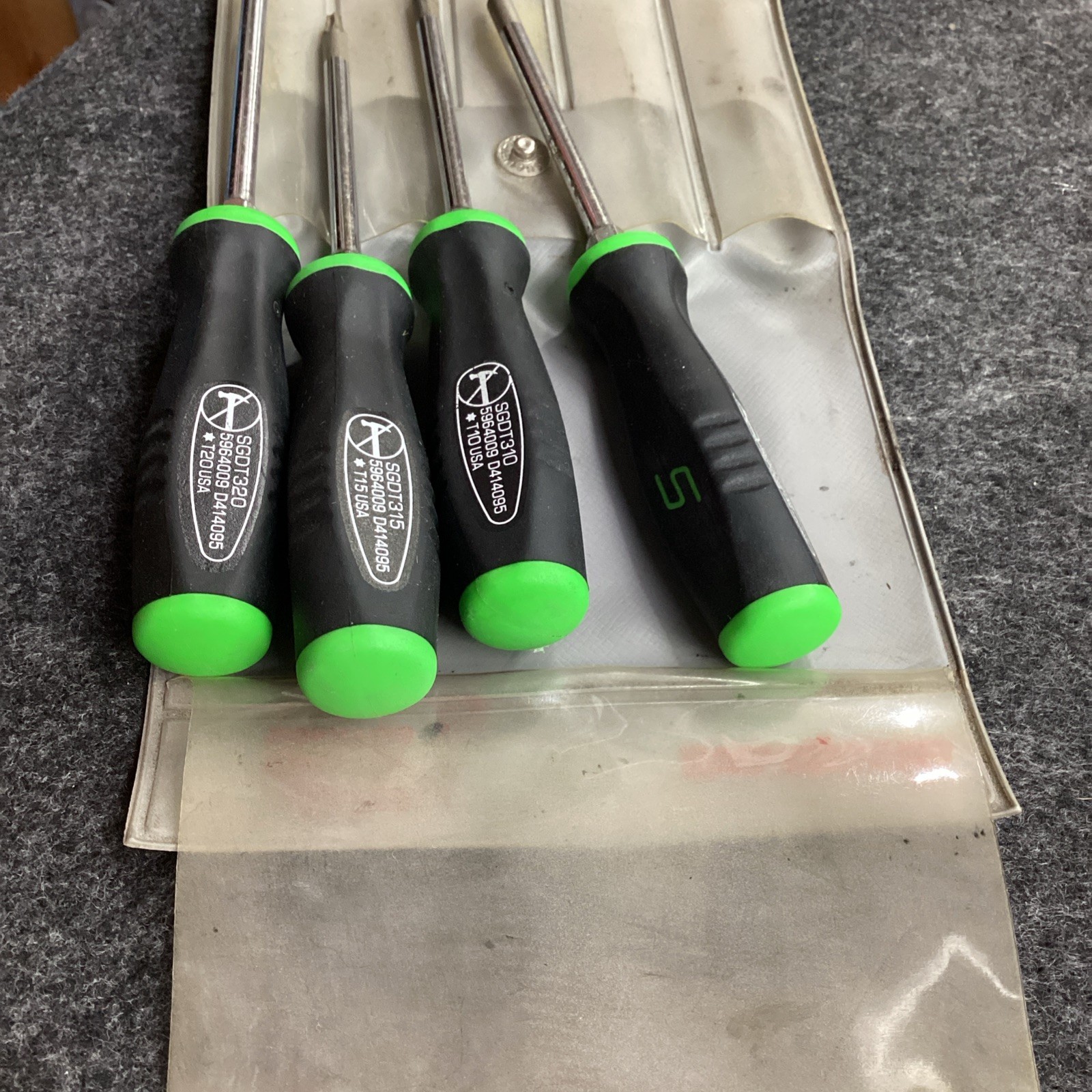 Snap On USA 4 Piece Soft Grip Mini Torx Driver Set SGTX40G W/Pouch
