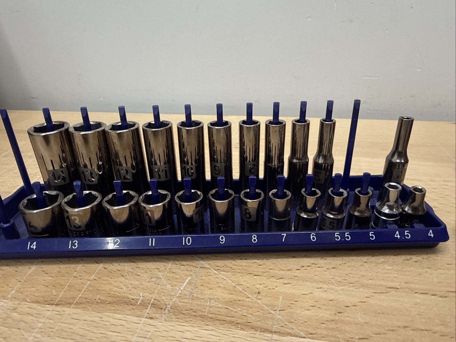 Craftsman 1/4″ Drive SAE & Metric Vintage 49pc Socket Set Deep & Shallow Ratchet