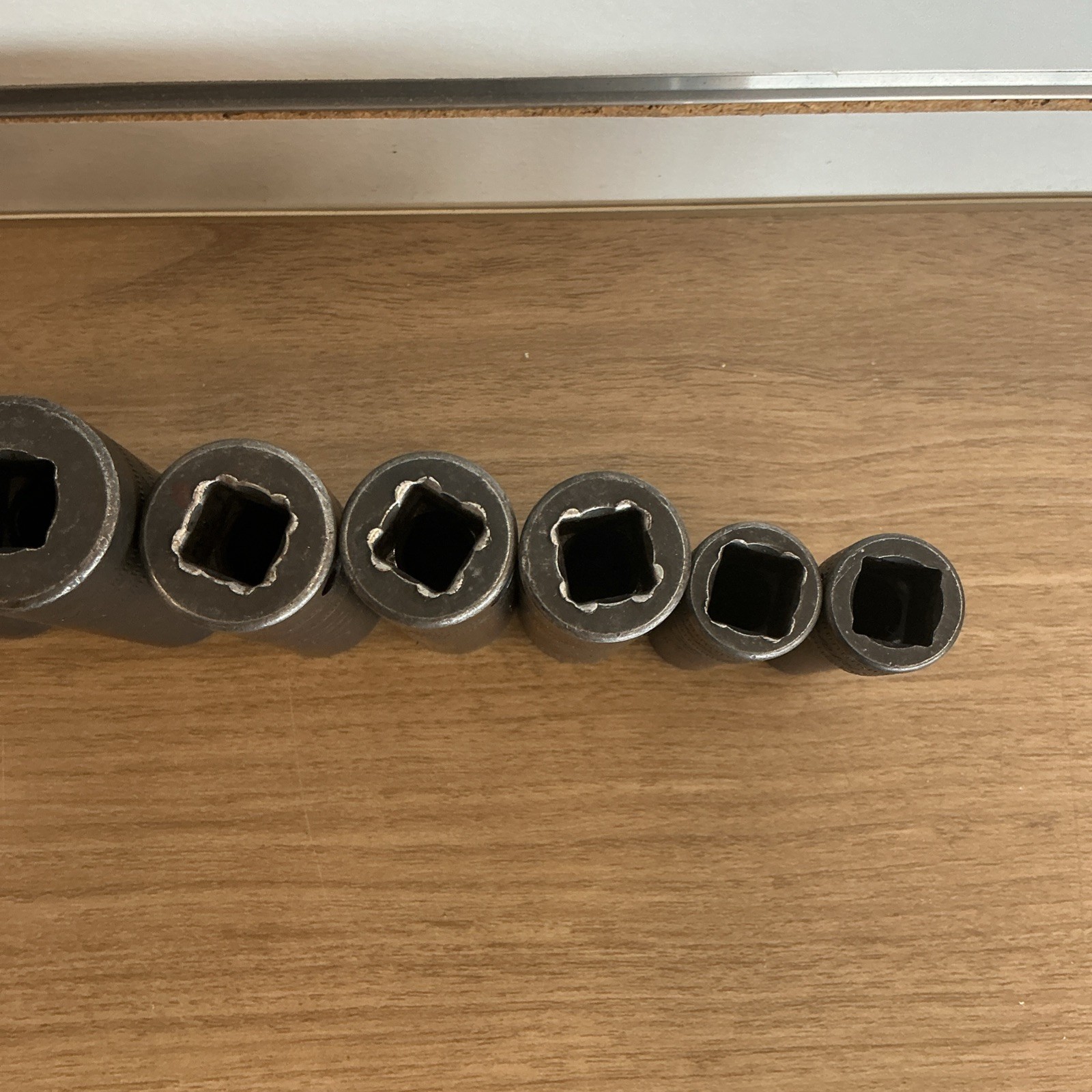 Snap-on 3/8″ Flank Drive Deep Metric 9,10, 14-18, and 24 (8 pc) Socket Set SIMFM