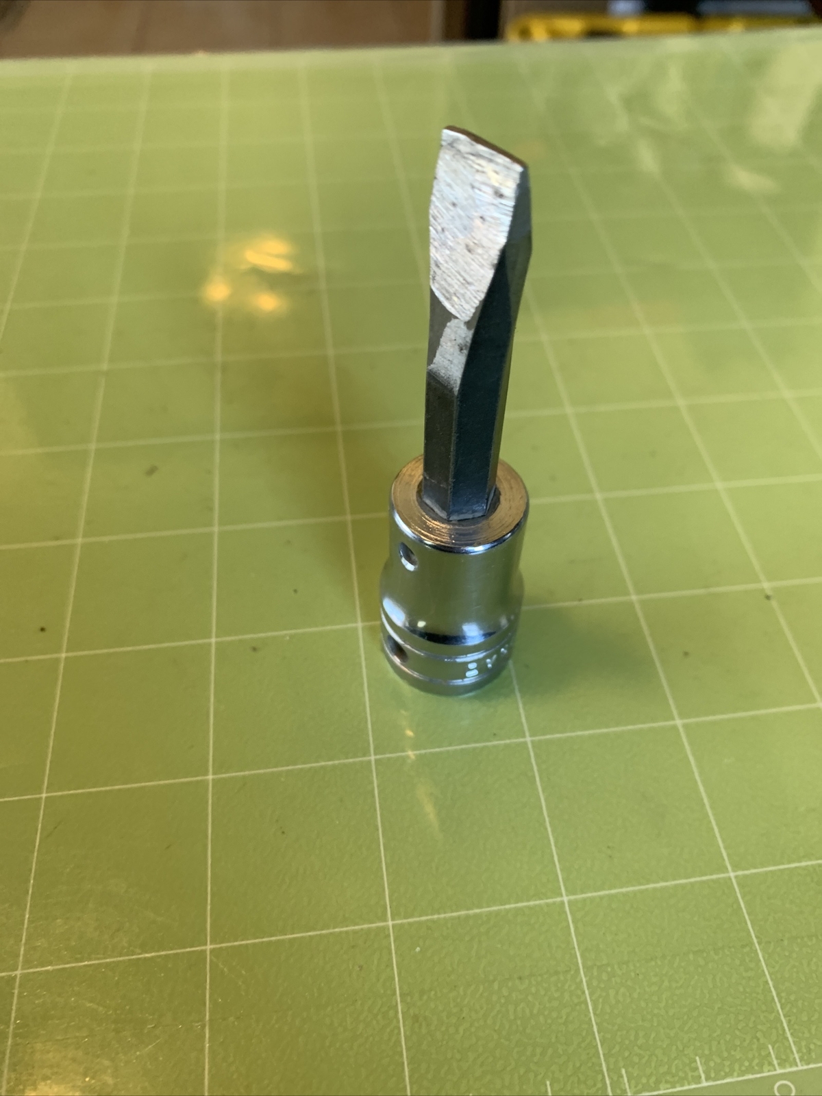 VINTAGE SNAP ON 1/2″ DRIVE FLAT TIP SOCKET DRIVER SW-284A Tip sharpened