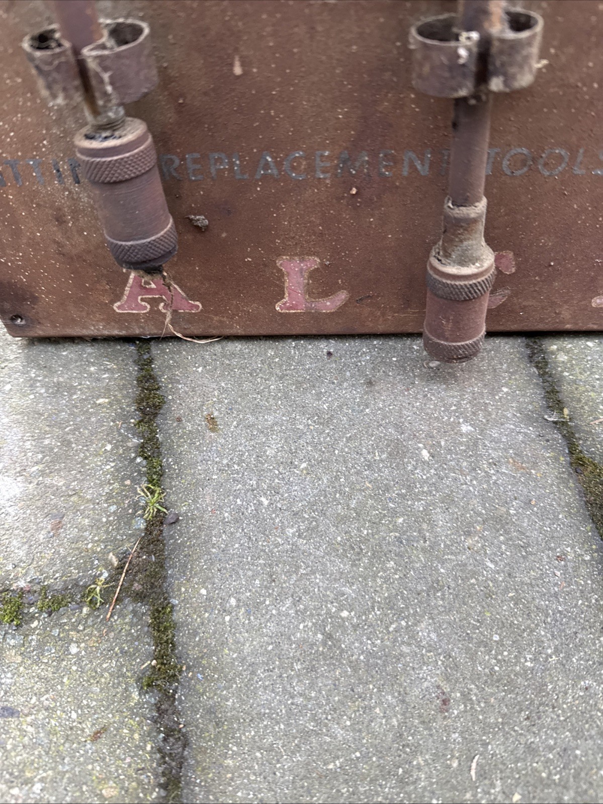 Vintage American Specialised Lubrications Tools Workshop Tool Hanging Board