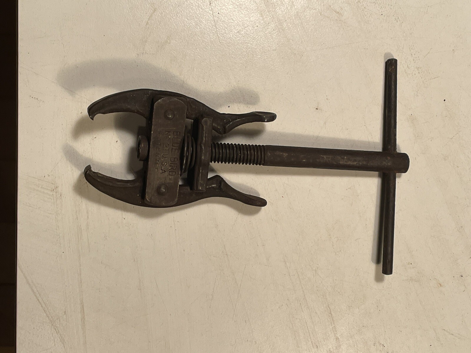 Blue Bird No21 Battery Terminal Puller