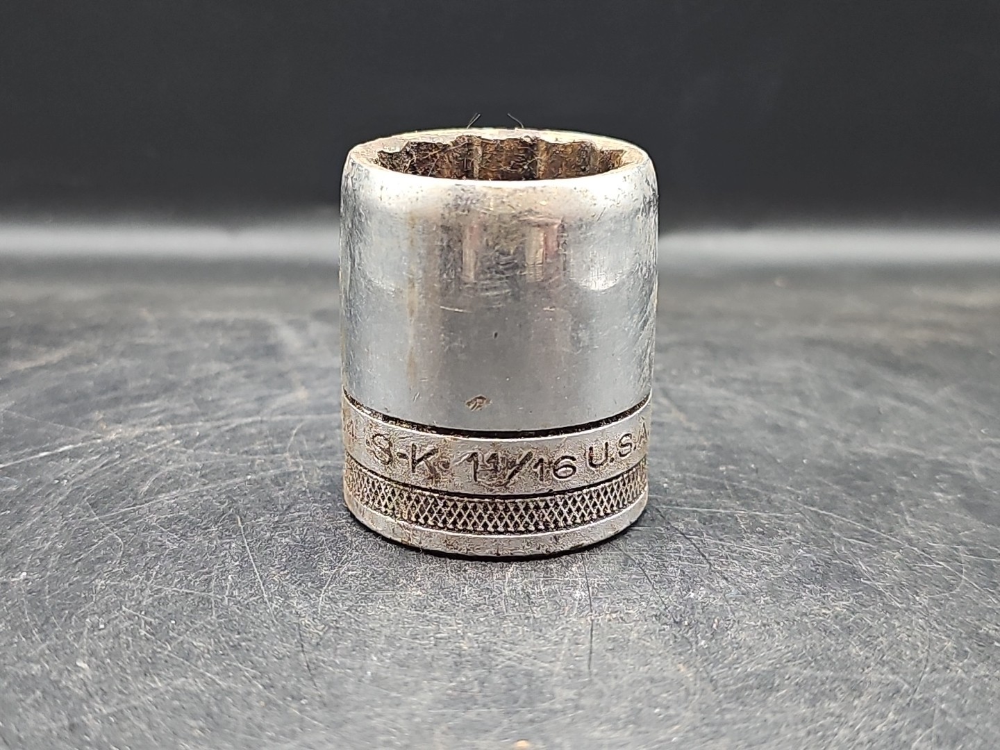 S-K 1/2-in drive 1-1/16-in 12-point Shallow Socket Made in USA early knurled vtg