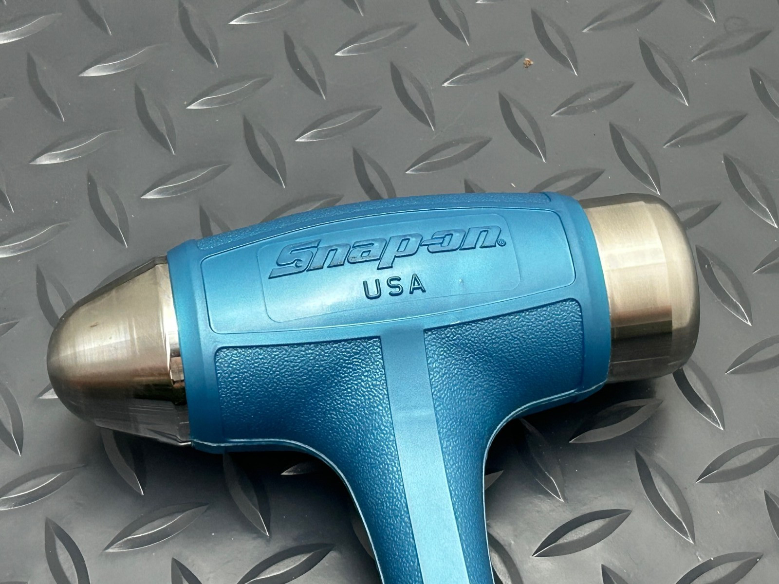 Snap On Tools NEW HBBD40PB 40oz Pearl Blue Dead Blow Ball Peen Hammer USA
