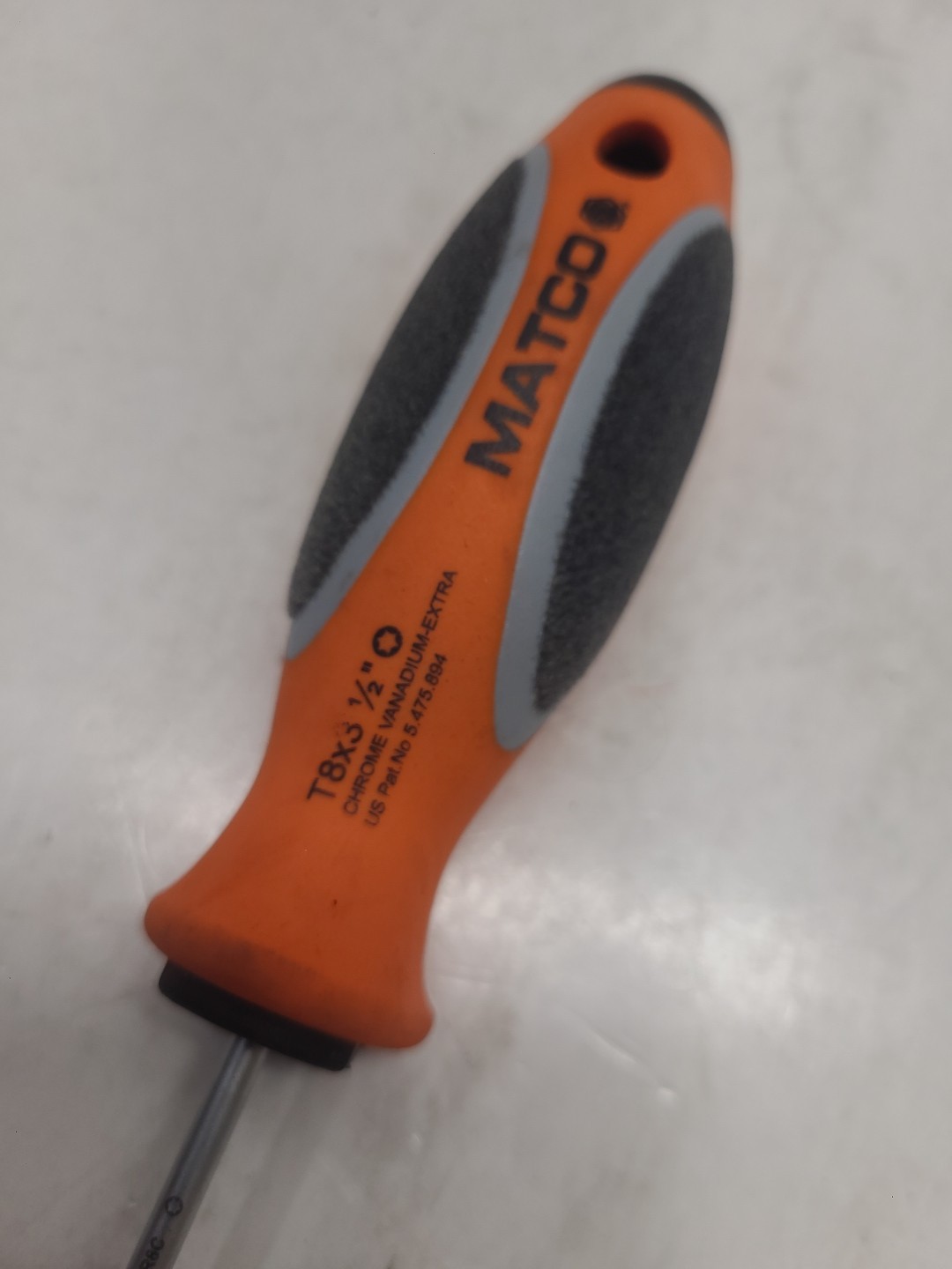 Matco Tools SPTOGR8C Torx Screwdriver T8 x 3-1/2″ Shaft Non-slip – Germany