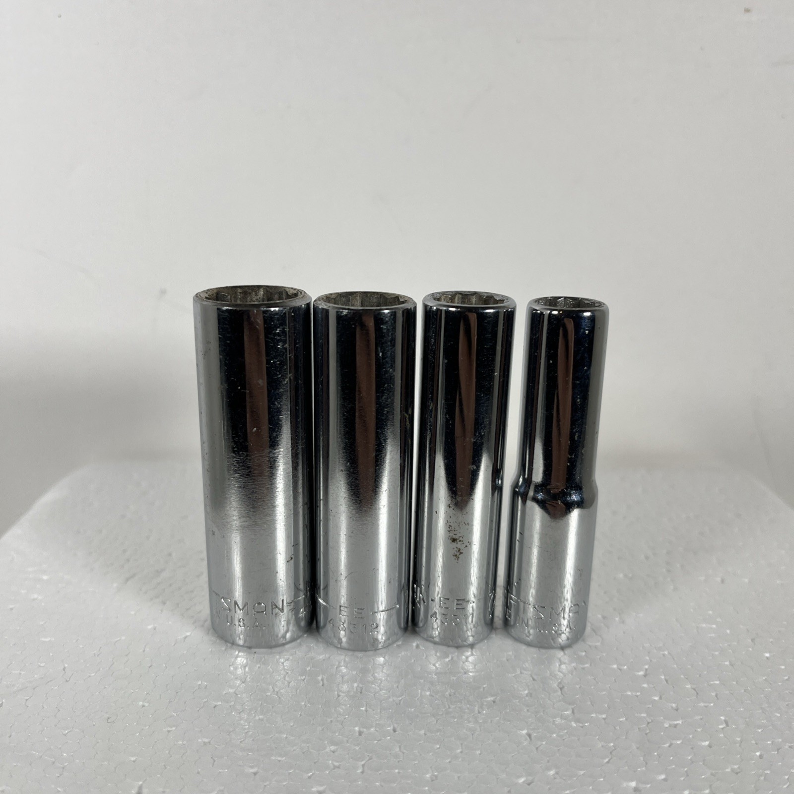 Craftsman 3/8 Drive 12 Point Deep Sockets Standard Lot Of 4