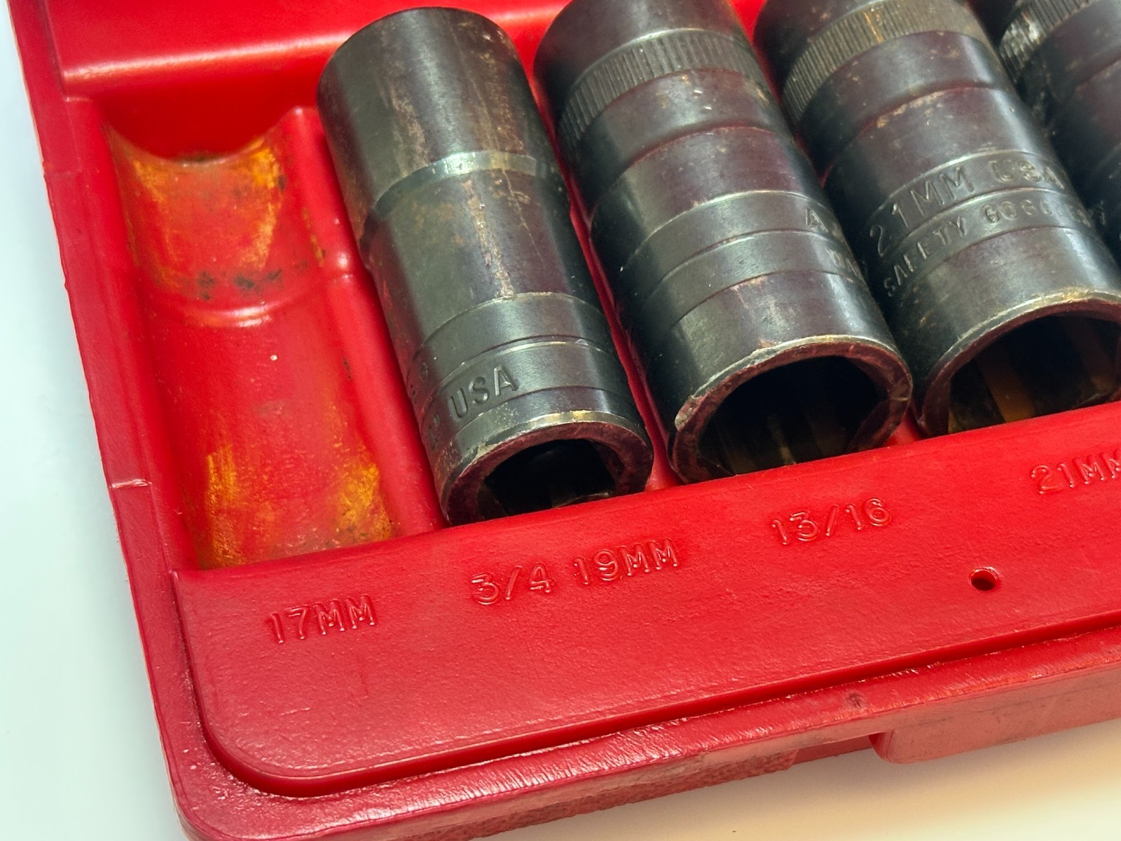 Ken-Tool USA 30111 5pc Double-Duty Flip Socket Set w/ Matco Extension, Missing 1