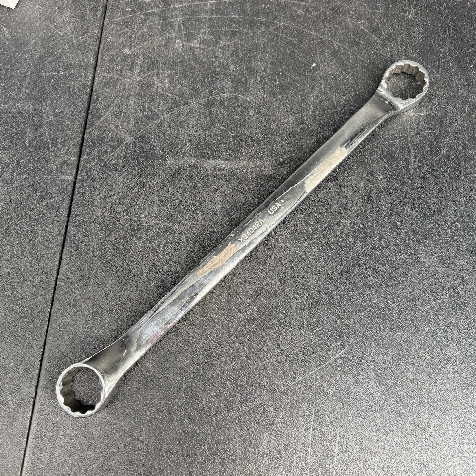 Snap On Tools XB4042A 1-1/4″ X 1-5/16″ 12 Point SAE 10* Offset Box End Wrench