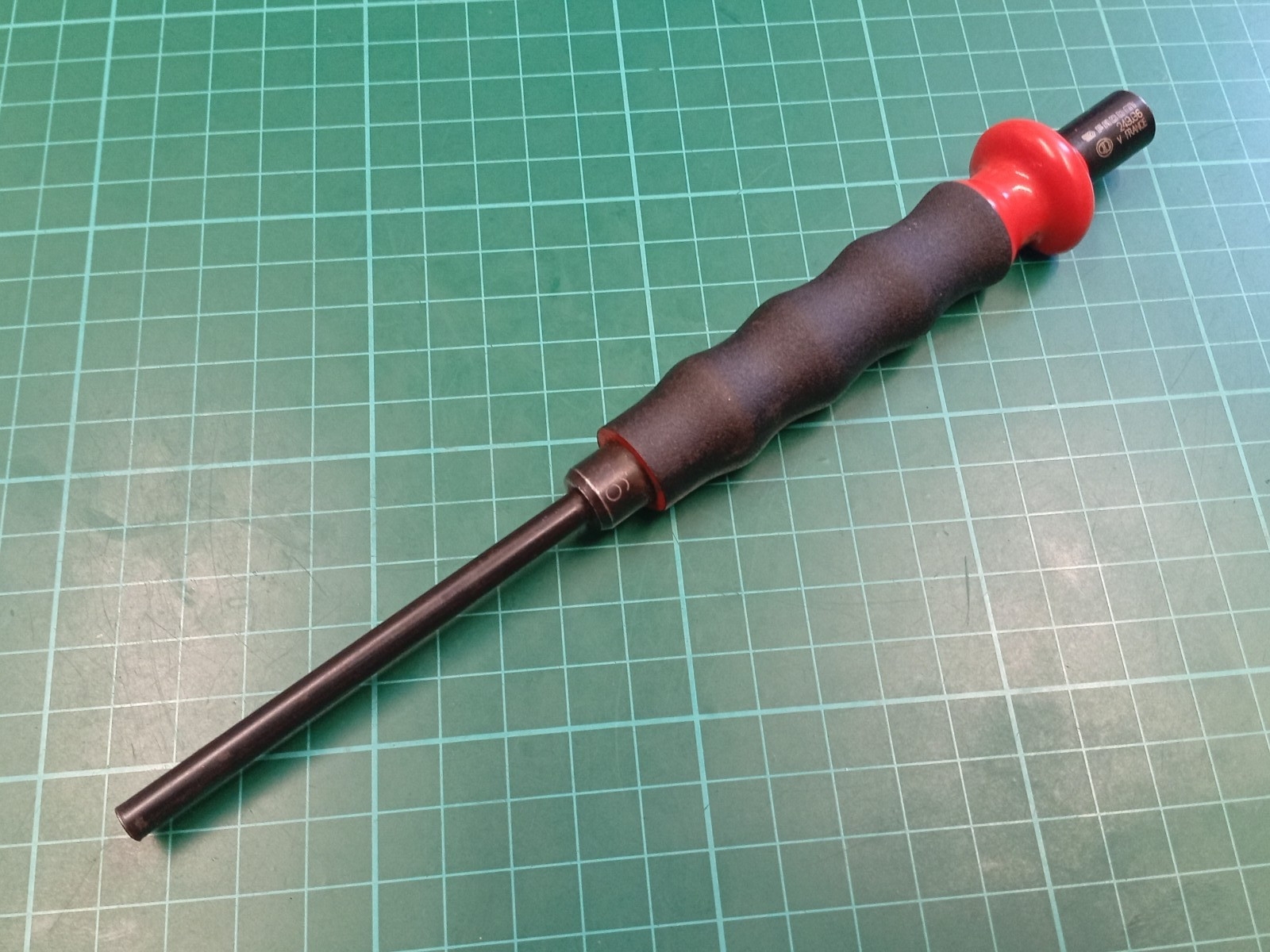 Facom 249.G6 Sheathed 6mm Drift Punch, France