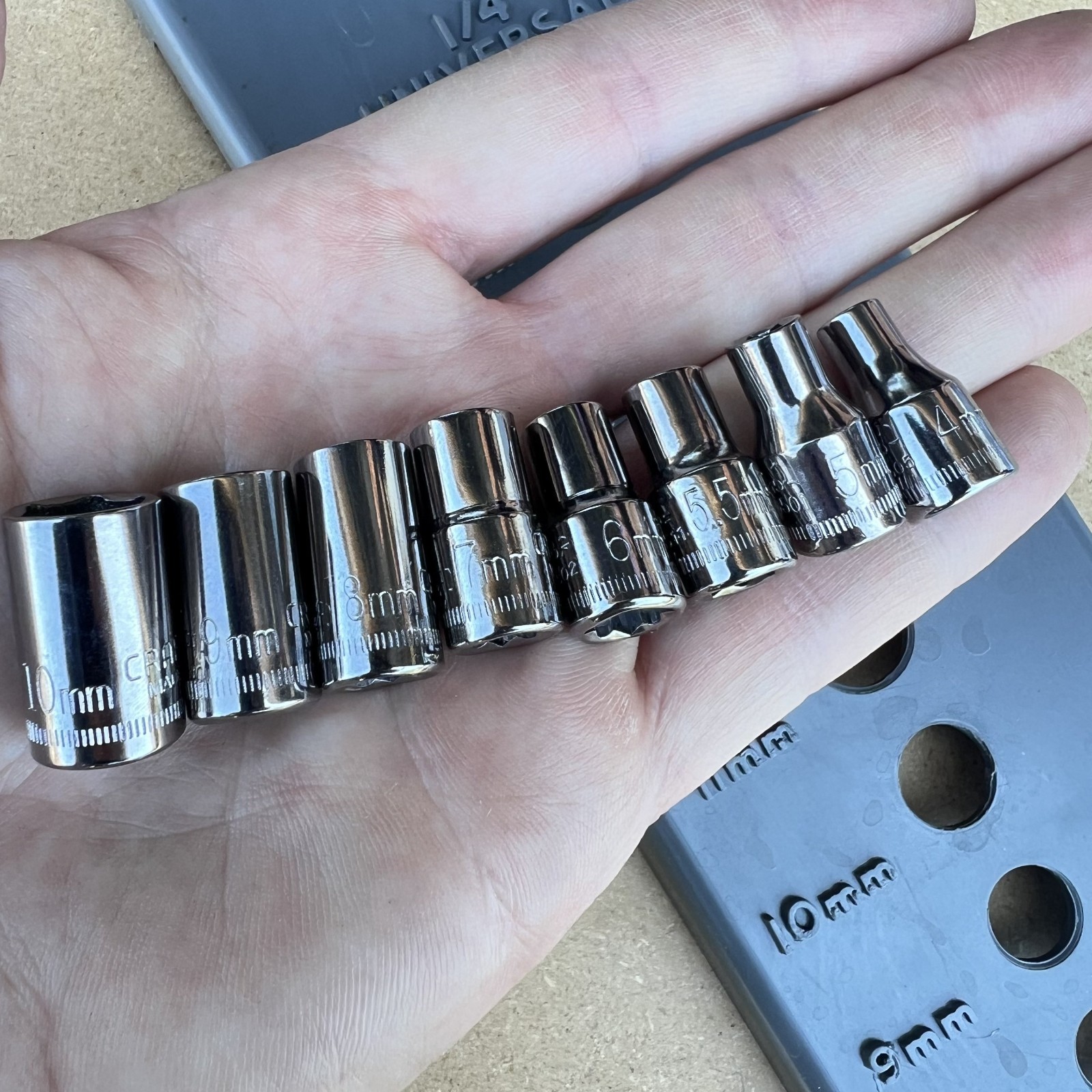 Craftsman 1/4″ Drive Metric Socket Set 4mm-14mm 6 Pt 14 Pcs w/ Tray G2 USA NOS