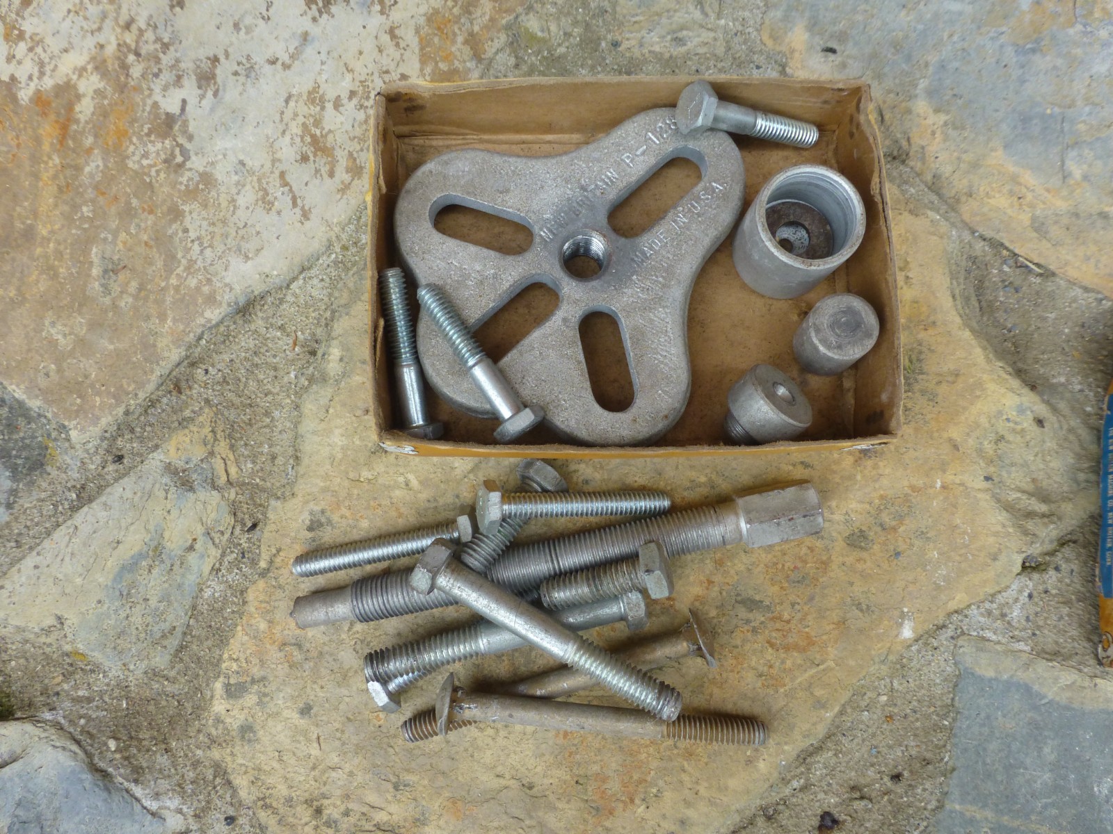 VINTAGE NEW BRITAIN TOOLS P128 Steering Wheel PULLER MADE IN USA
