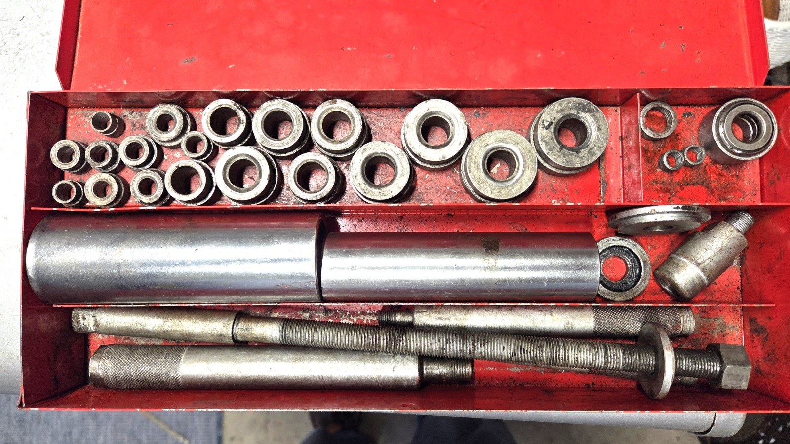 Vintage Snap-On Tools Bushing and Seal Driver Set, 30 pieces in Metal Case