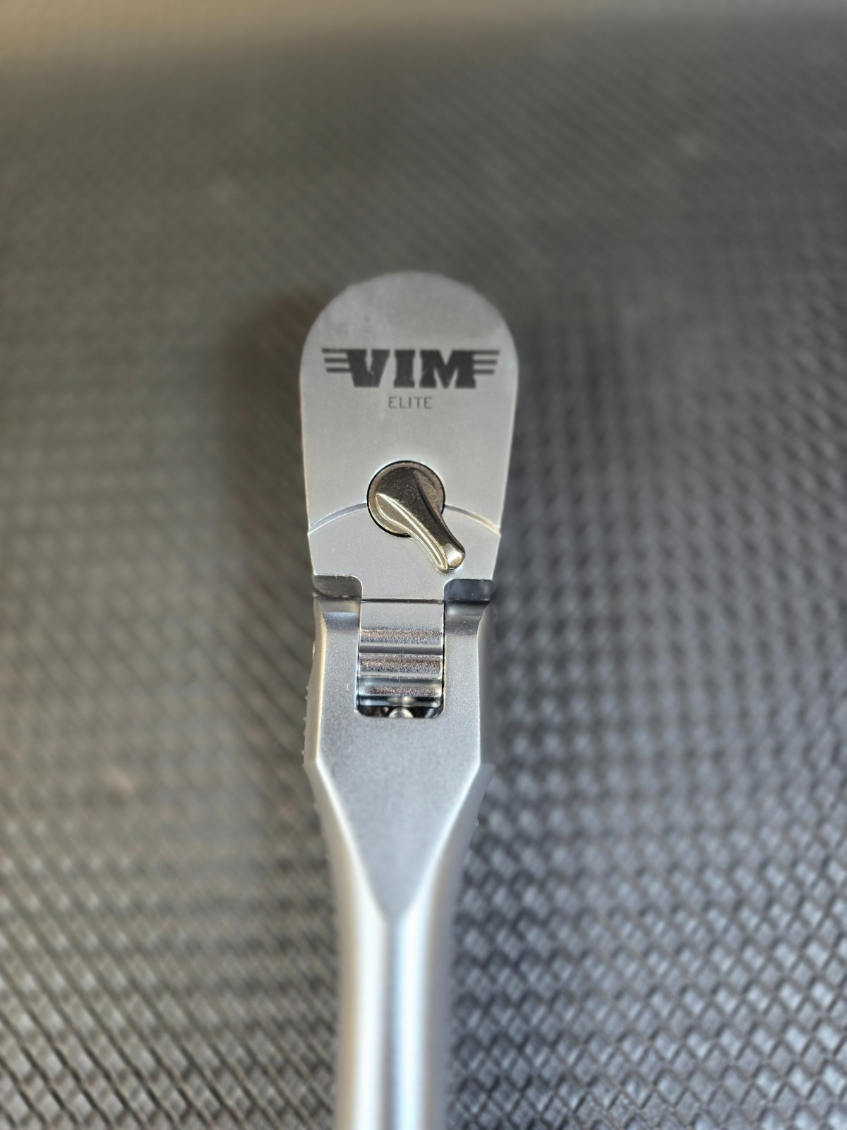 VIM Tools 1/2 Inch Drive 18 Inch Heavy Duty 90T Flex Head Ratchet HDRF818