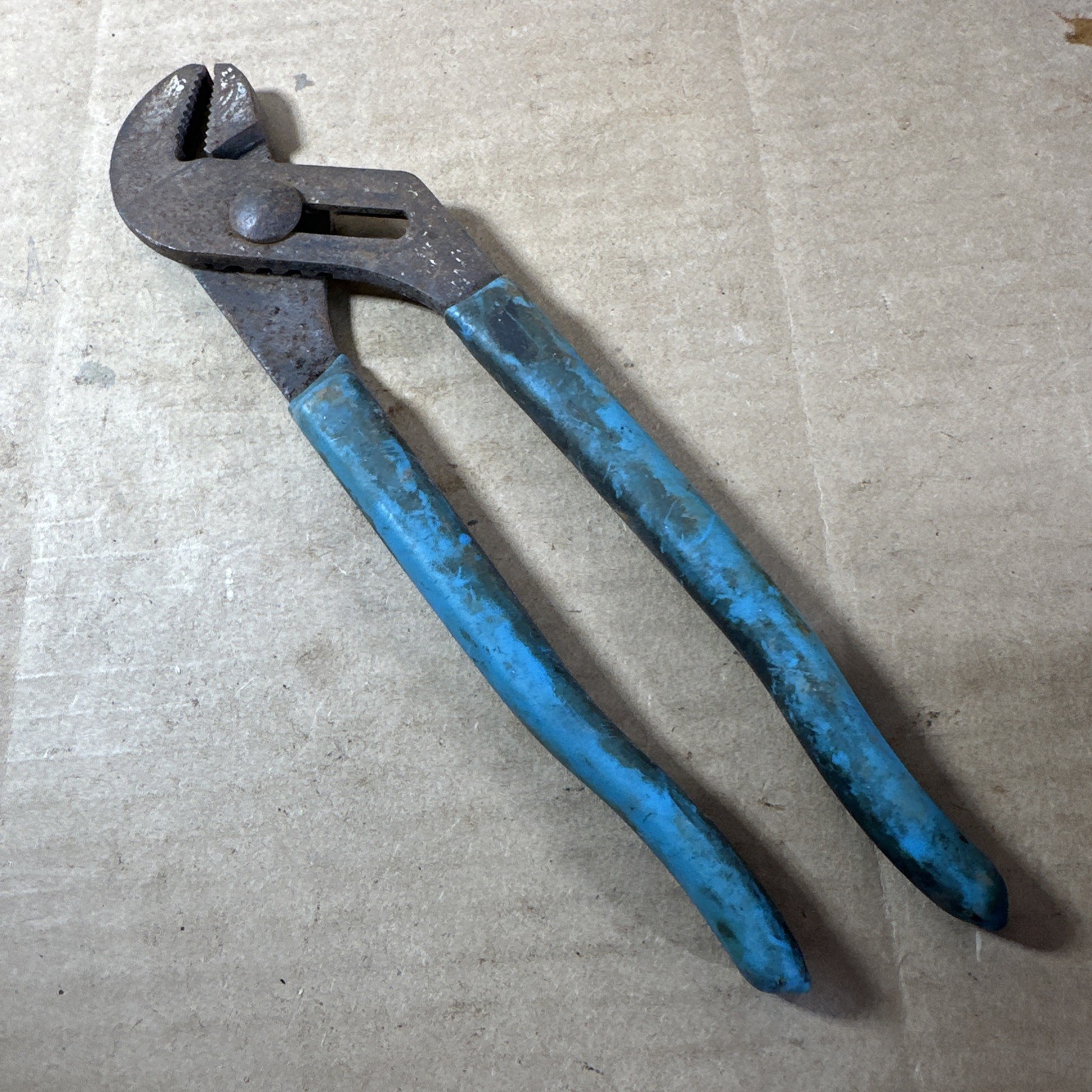 Channellock 420 , 9-1/2″ Tongue & Groove Pliers Made In USA