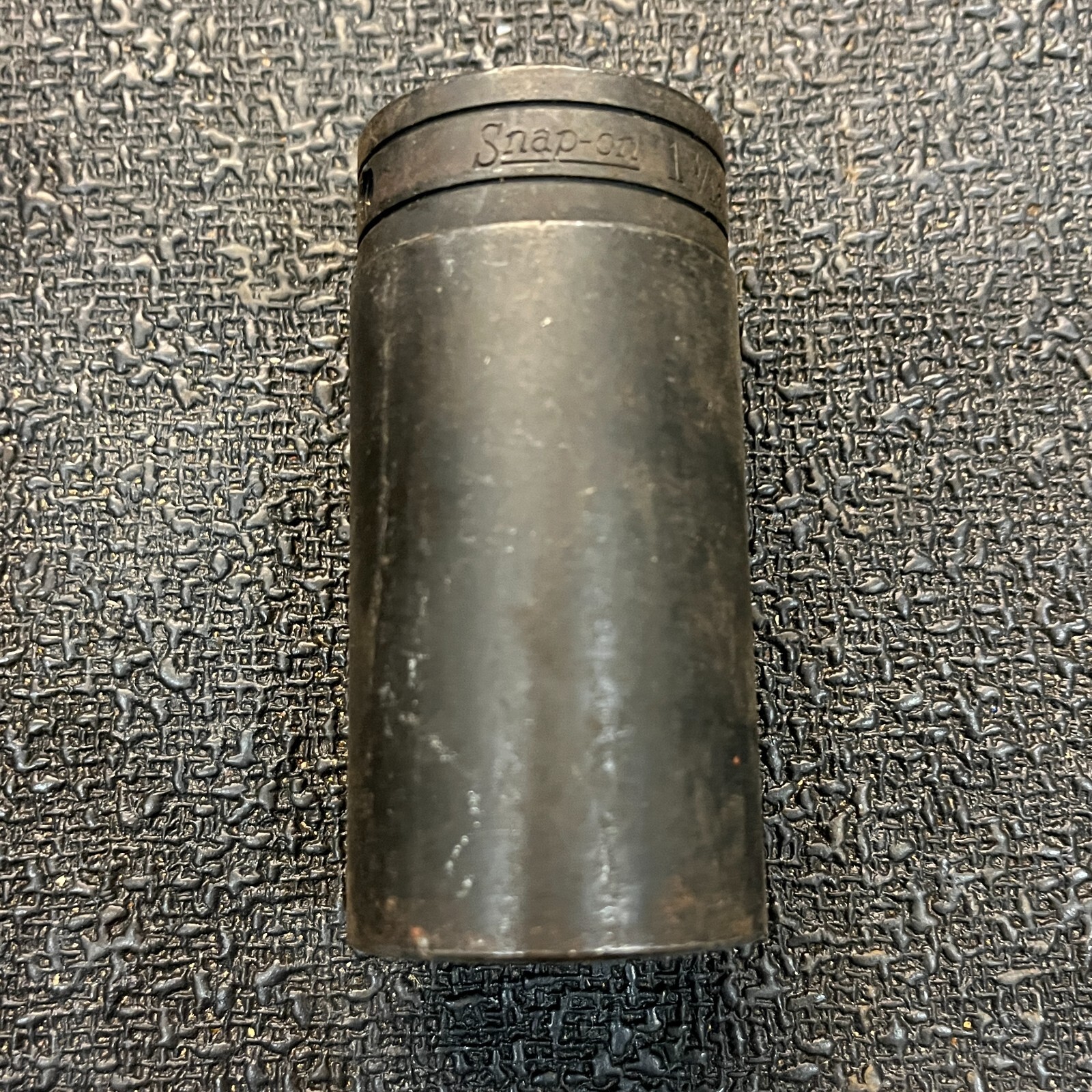 Snap-on GTS381 1-3/16″ Deep Impact Socket 1/2″ Drive 6 pt SAE USA – C