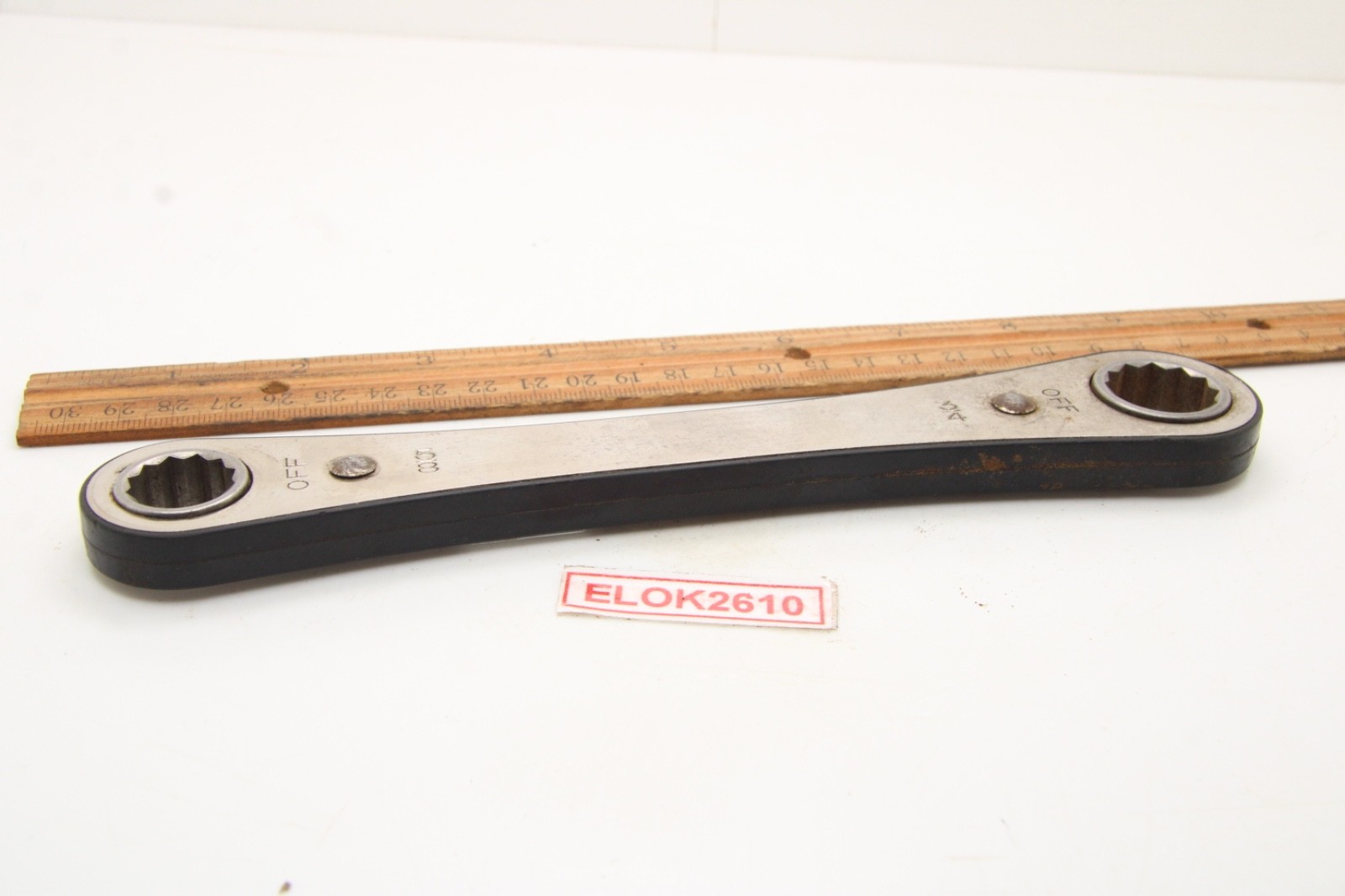 Craftsman 243684 5/8″ X 3/4″ 8-1/2″ Long 12 Point Ratcheting Box End Wrench USA