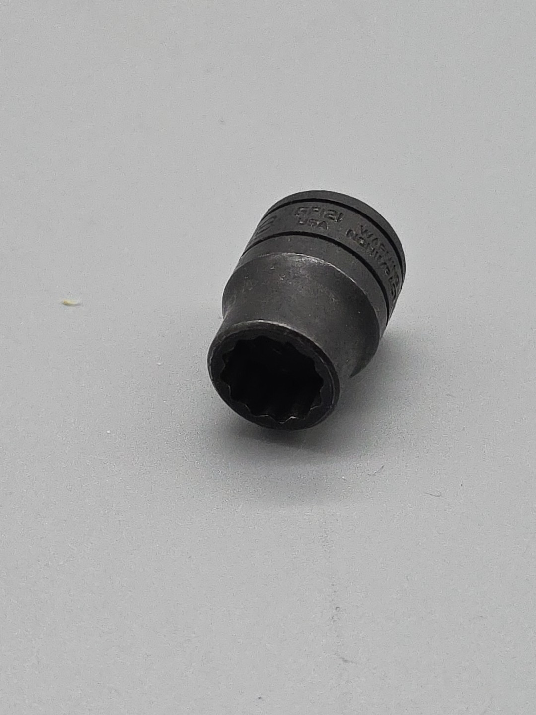 Snap-on Tools 3/8″ 12 Pt Shallow Industrial Non Impact Socket 3/8″ Drive GF121