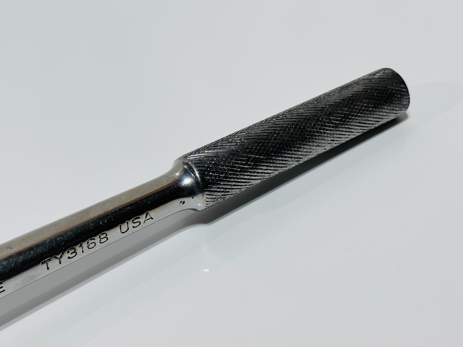 John Deere Tools USA Made TY3168 1/2″ Drive Ratchet – 10″ Long – Knurled Handle