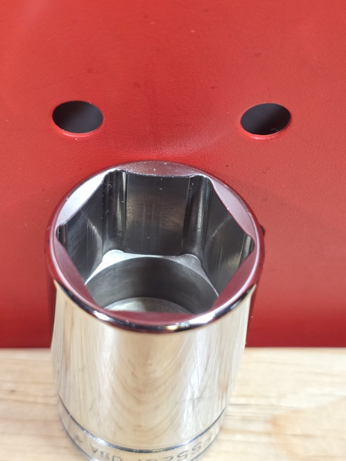 Snap-on Tools FSS281 7/8″ SAE 3/8″ Drive 6-Point Semi-Deep Chrome Socket USA