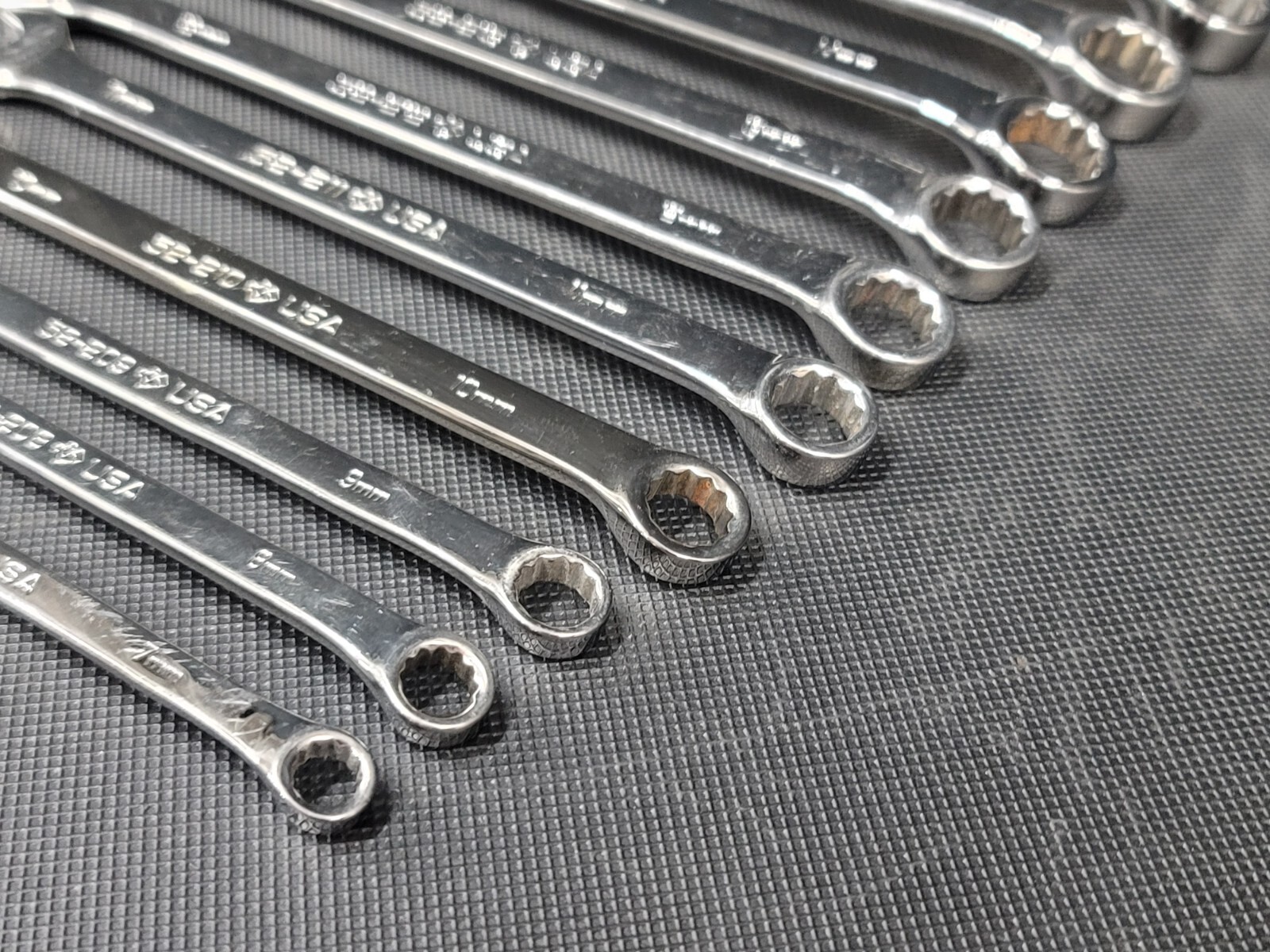 Armstrong Tools 15 pc 12 point Metric Combo Wrench Set 7-19mm & 21-22mm GMTK 52