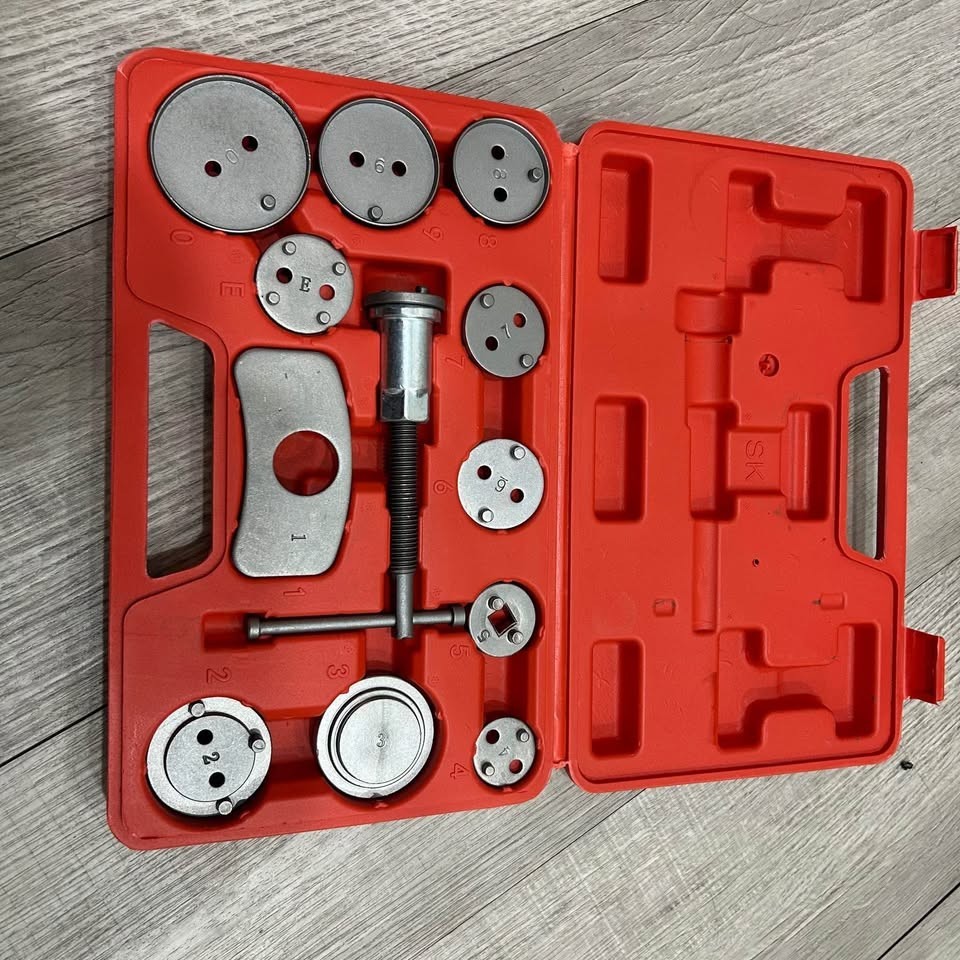 Set(22) Universal Disc Brake Caliper Car Piston Wind Back Rewind Hand Tools Kit