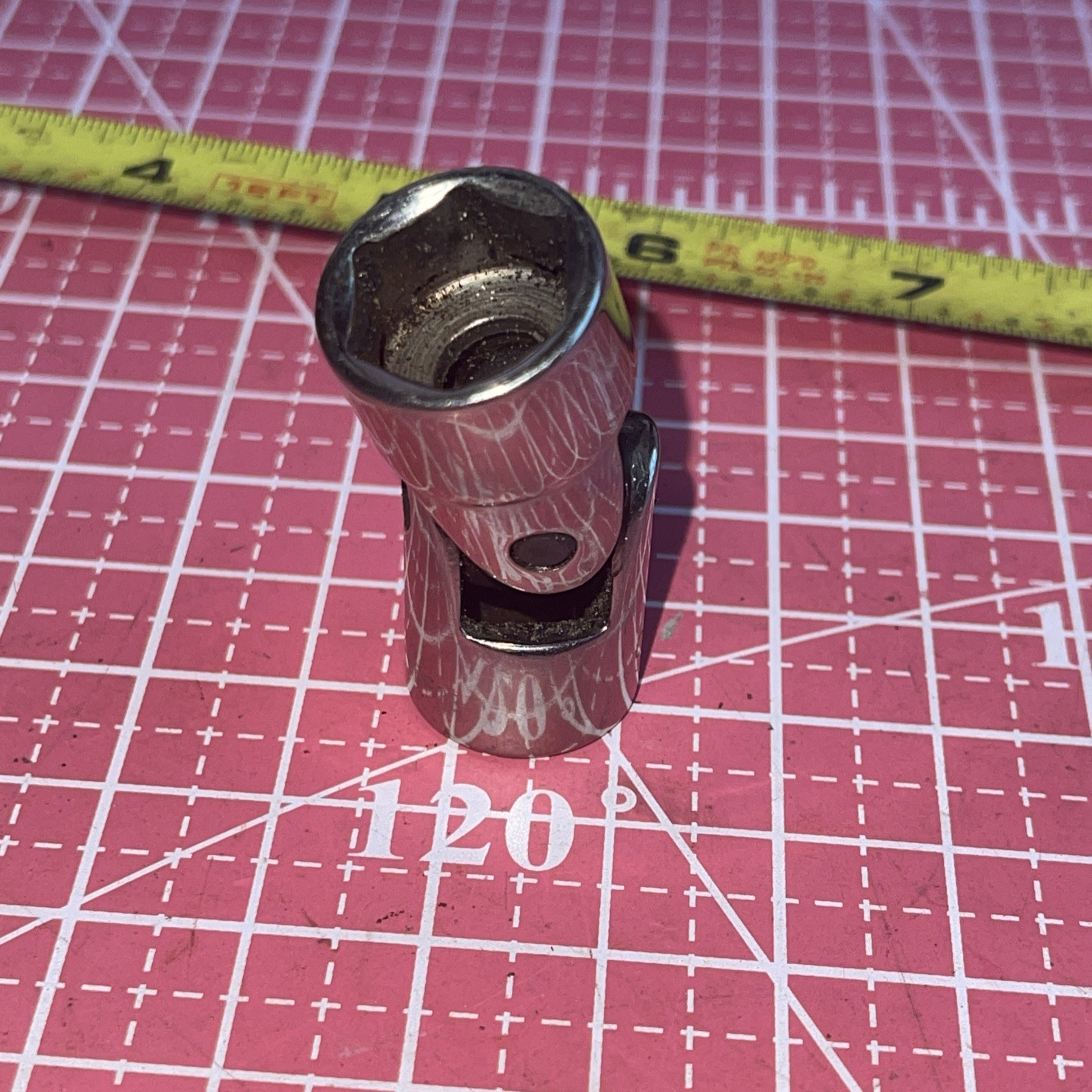 NAPA NBF18 9/16 In SAE 3/8 Drive Flex Swivel 6 Point Socket New Britain Vintage